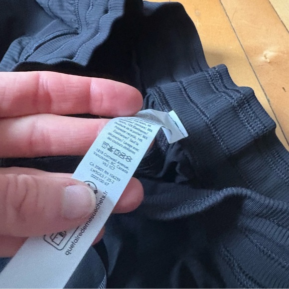 Lululemon Sz M 2025 Dance Studio Black Cargo Mid Rise Athleisure Pants - Picture 7 of 12